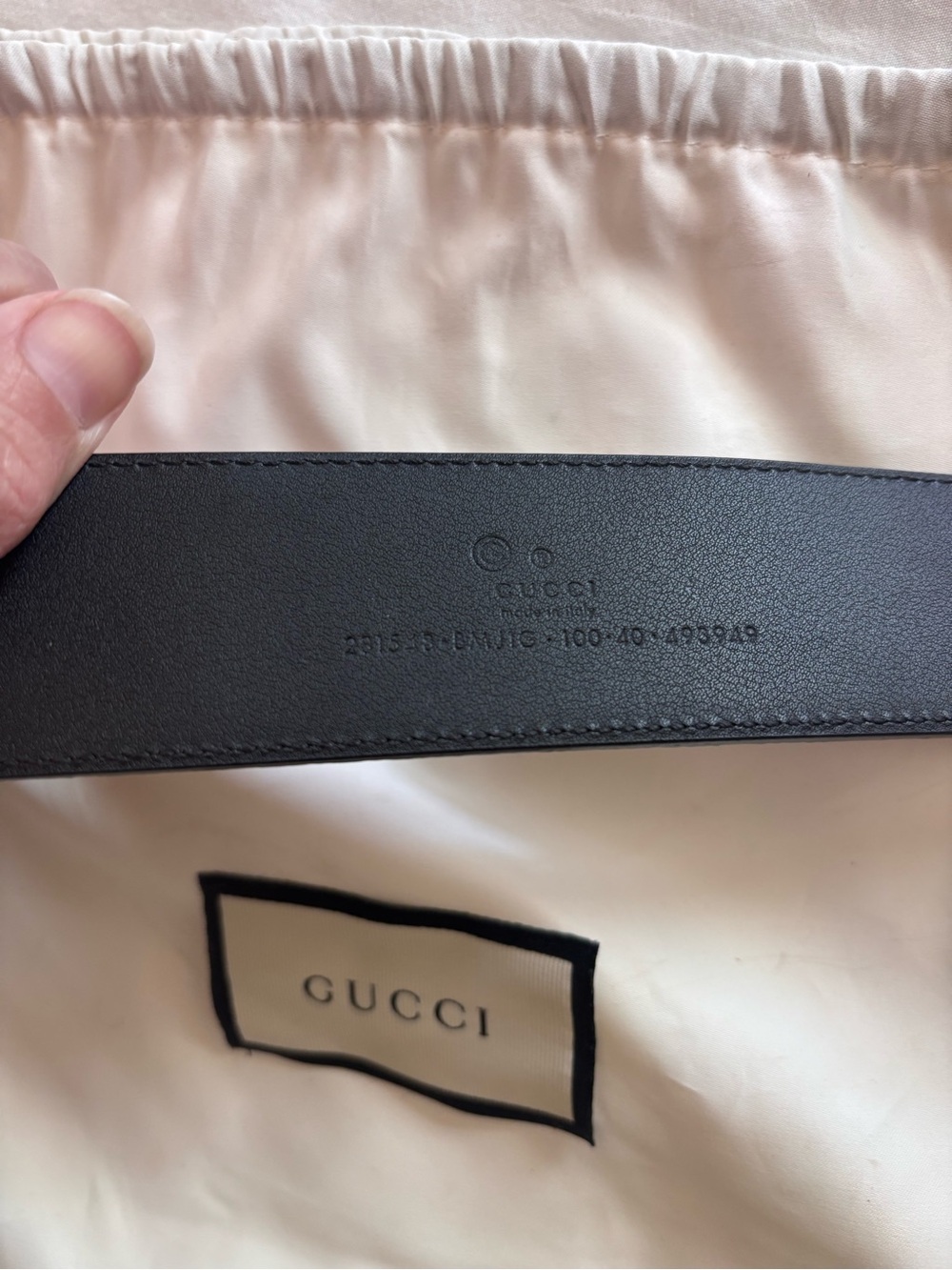 Black Leather Logo Embossed Gucci belt with Gold Hardware
